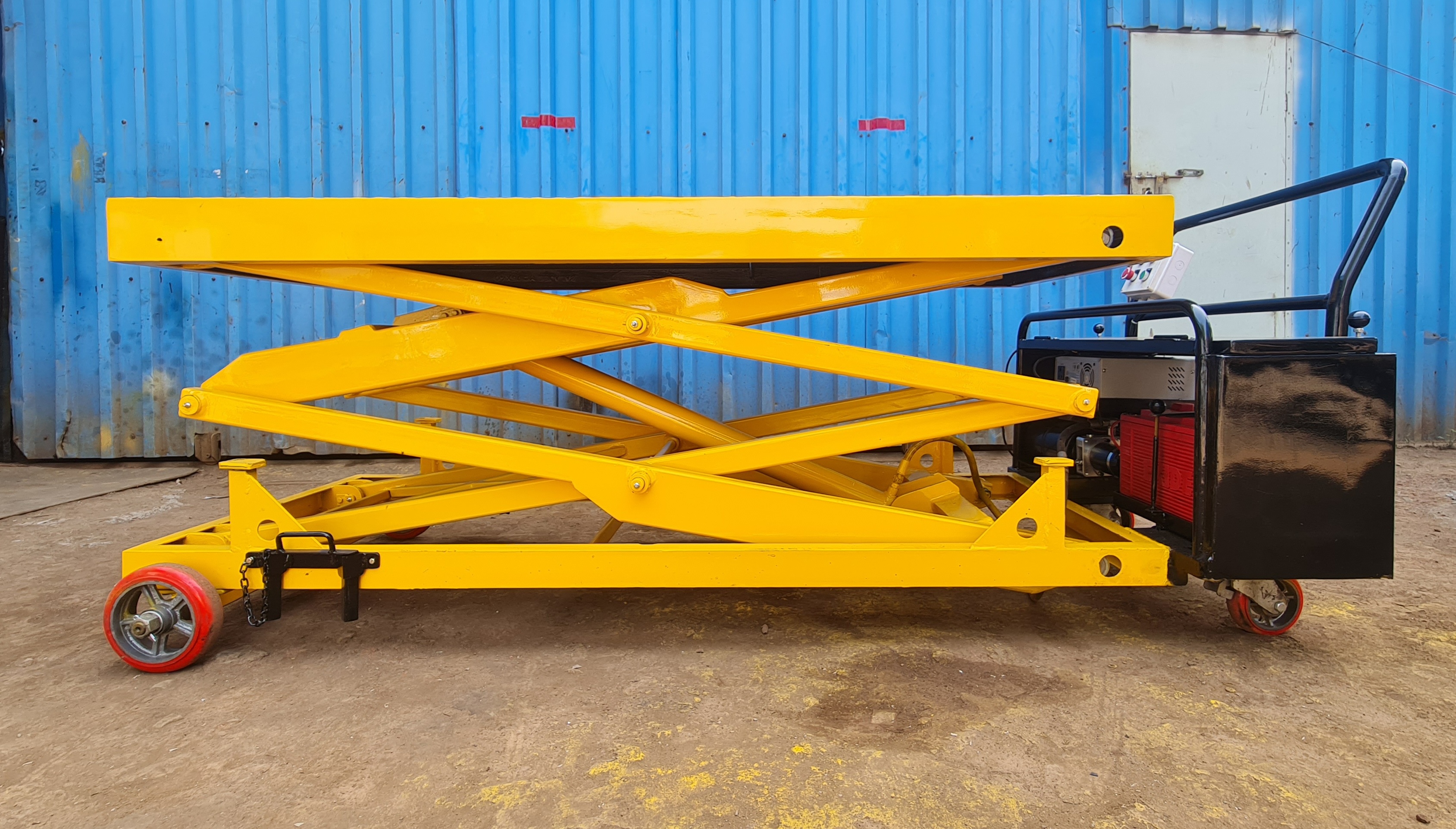 Battery Operated Scissor Lift