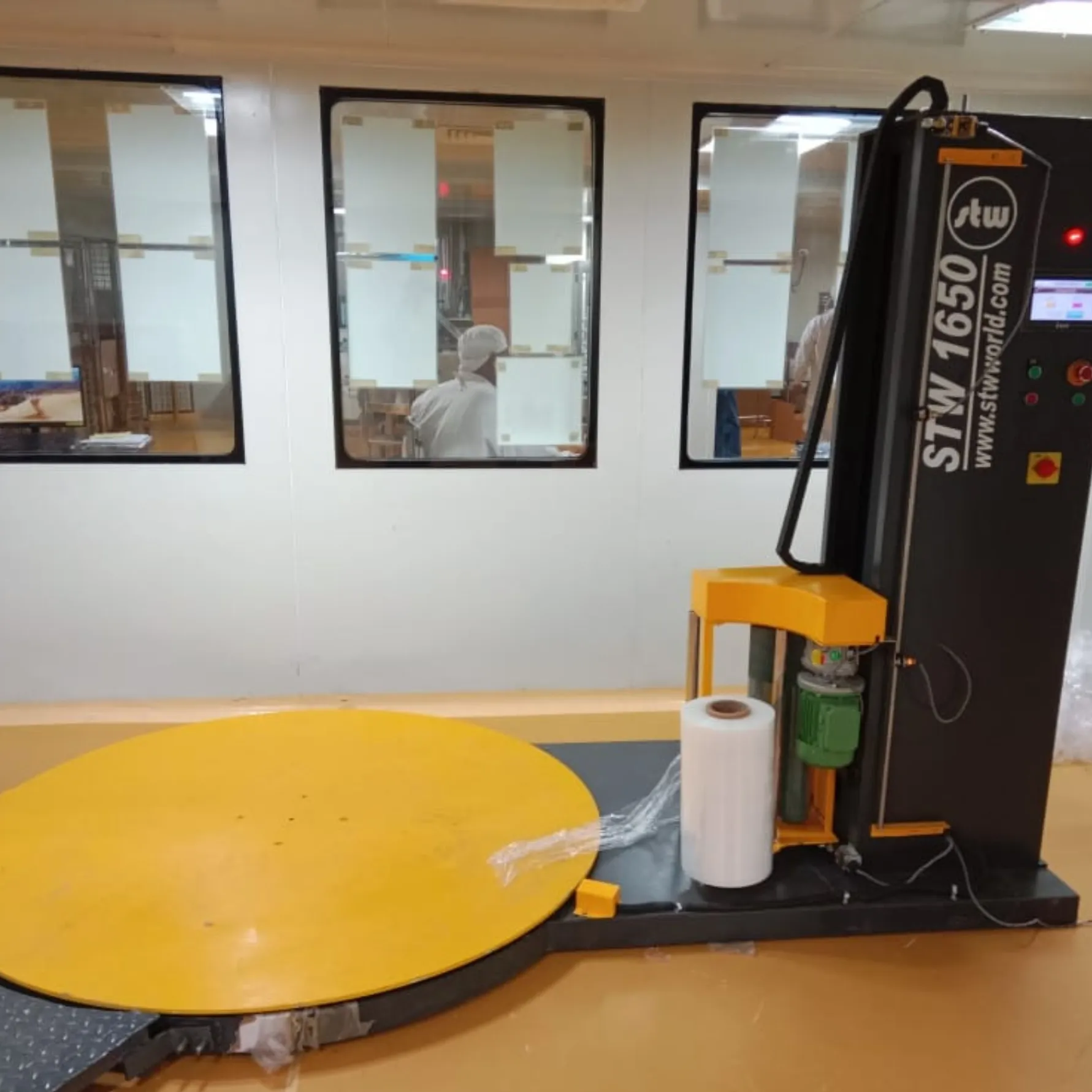 Pallet Stretch Wrapping Machines